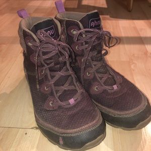 Ahnu Sugarpine women’s hiking boots waterproof